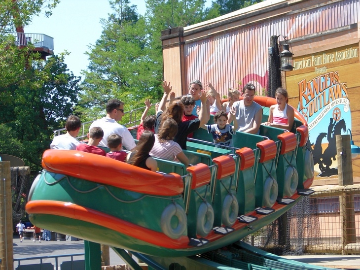 Rocking Tug Blooloop