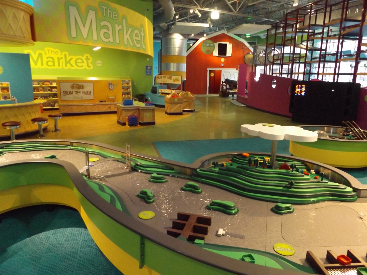JRA Celebrates Opening of Interactive LaunchPAD Children's Museum