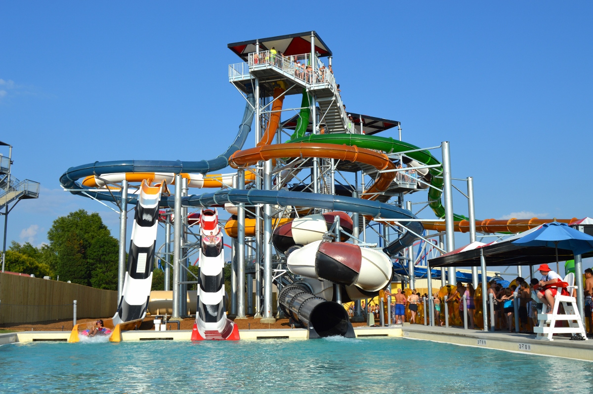 Whitewater Provides New Water Thrills At Cedar Fair S Revamped Carowinds Carolina Harbor Blooloop - new water park roblox