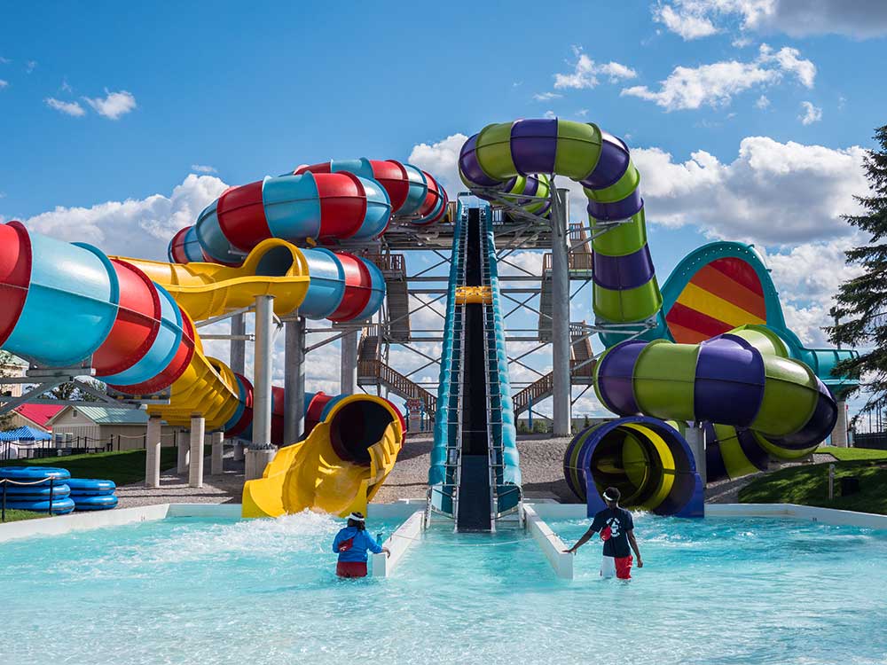 Wet n Wild Toronto s Brand New Splashy Features Blooloop