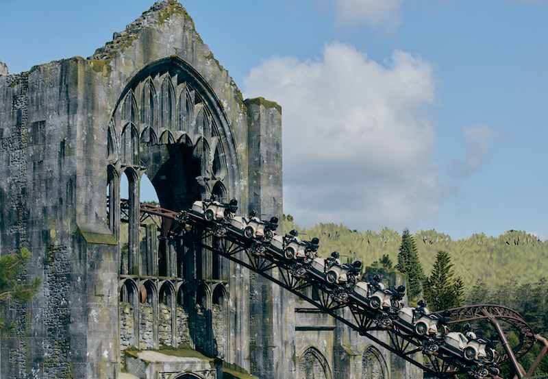 Hagrid§s Magical Creatures Motorbike Adventure story coaster